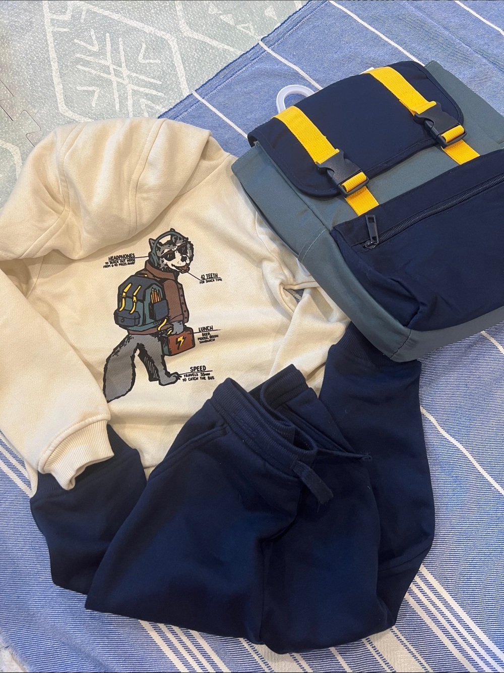 Matching hoodie sweatpants and Children's Backpack